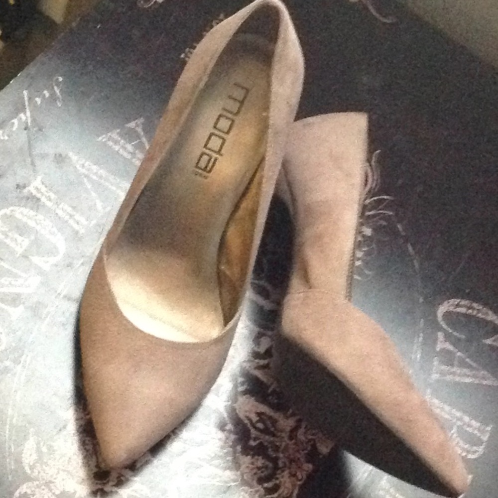 Grey Heels